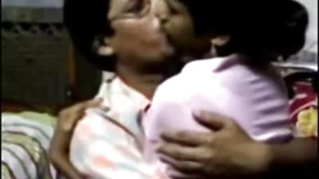 নকল বাংলা sxe video বাঁড়ার গুদ সামনেথেকে