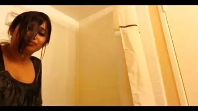 একটি xxx বাংলা ভিডিও ইট দেখেছি সঙ্গে কাটা