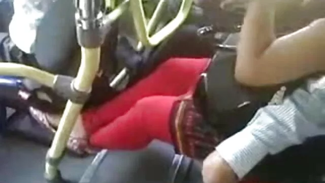 ড্রেসিং রুমে বাংলা ভিডিও এএএ চুল শোষক