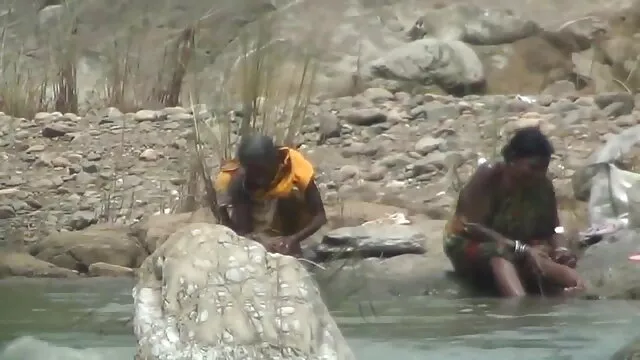 সুন্দরী বালিকা চুদা চুদি xxxxx