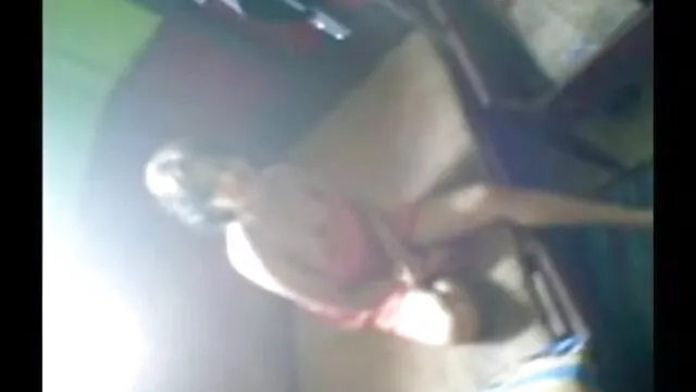 লাল চুল দিয়ে মহিলার সাথে অশ্লীল খেলা বাংলা video xx